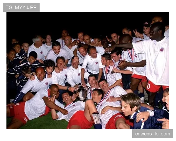 克莱蒙0-2不敌昂热，客队通过高效的前场反抢，多次迫使主队防守陷入混乱