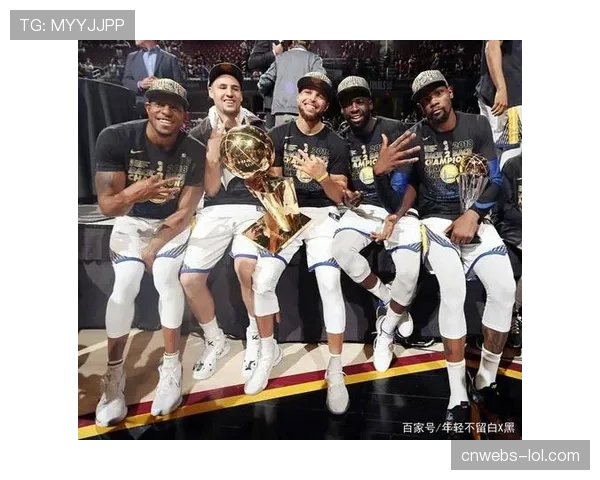 历史回顾:2016年勇士的“死亡五小”如何开启一个时代,并影响十年后的今日 历史回顾:2016年勇士的“死亡五小”如何开启一个时代,并影响十年后的今日